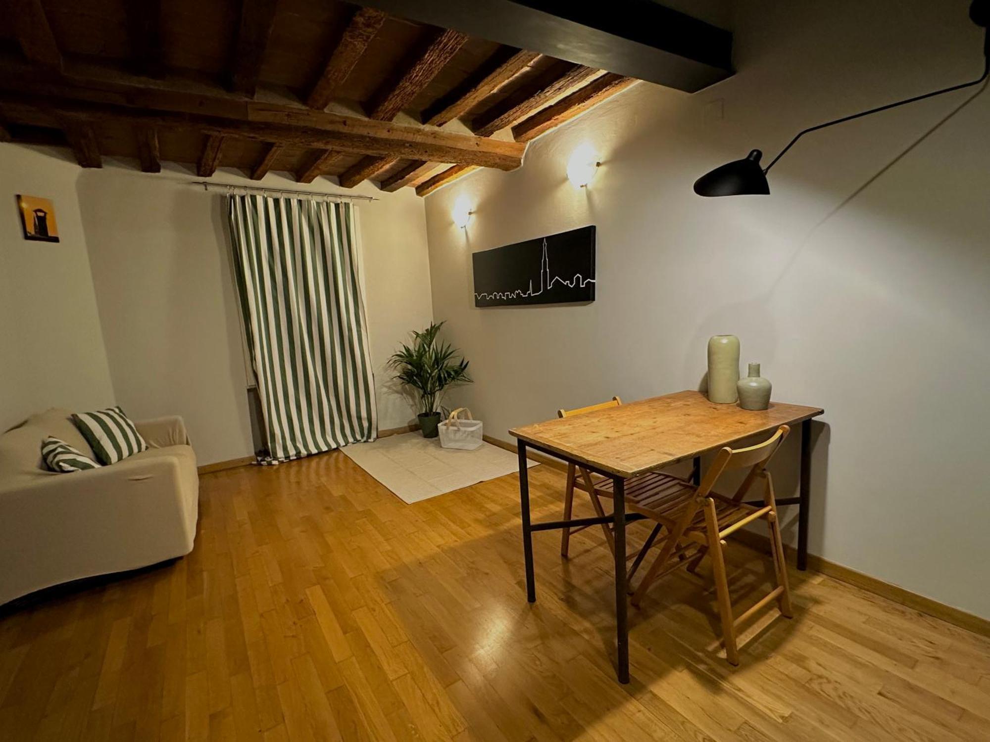 Maison Vert Appartamento In Centro Storico A Modena Bagian luar foto